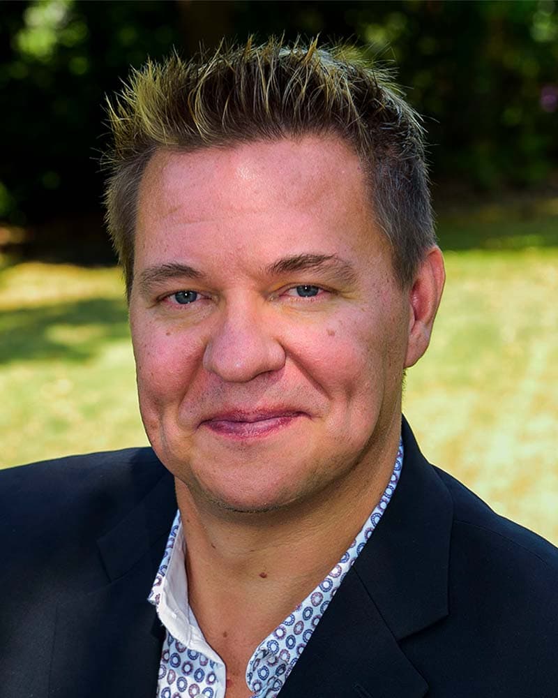 Andrew Jakubeit, Director